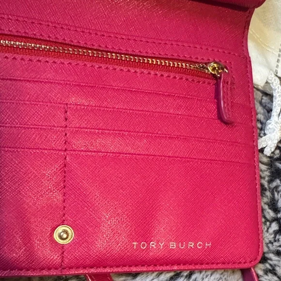 Tory Burch Pink (Fuchsia) Top-Handle Satchel/Crossbody bag with Gold Logo - Picture 12 of 12